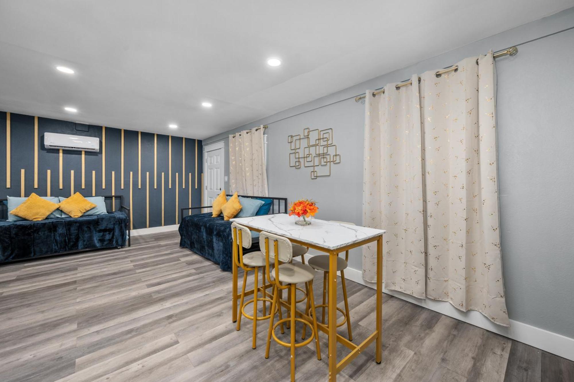 Modern 2Br City Center Getaway With Free Park Χιούστον Εξωτερικό φωτογραφία